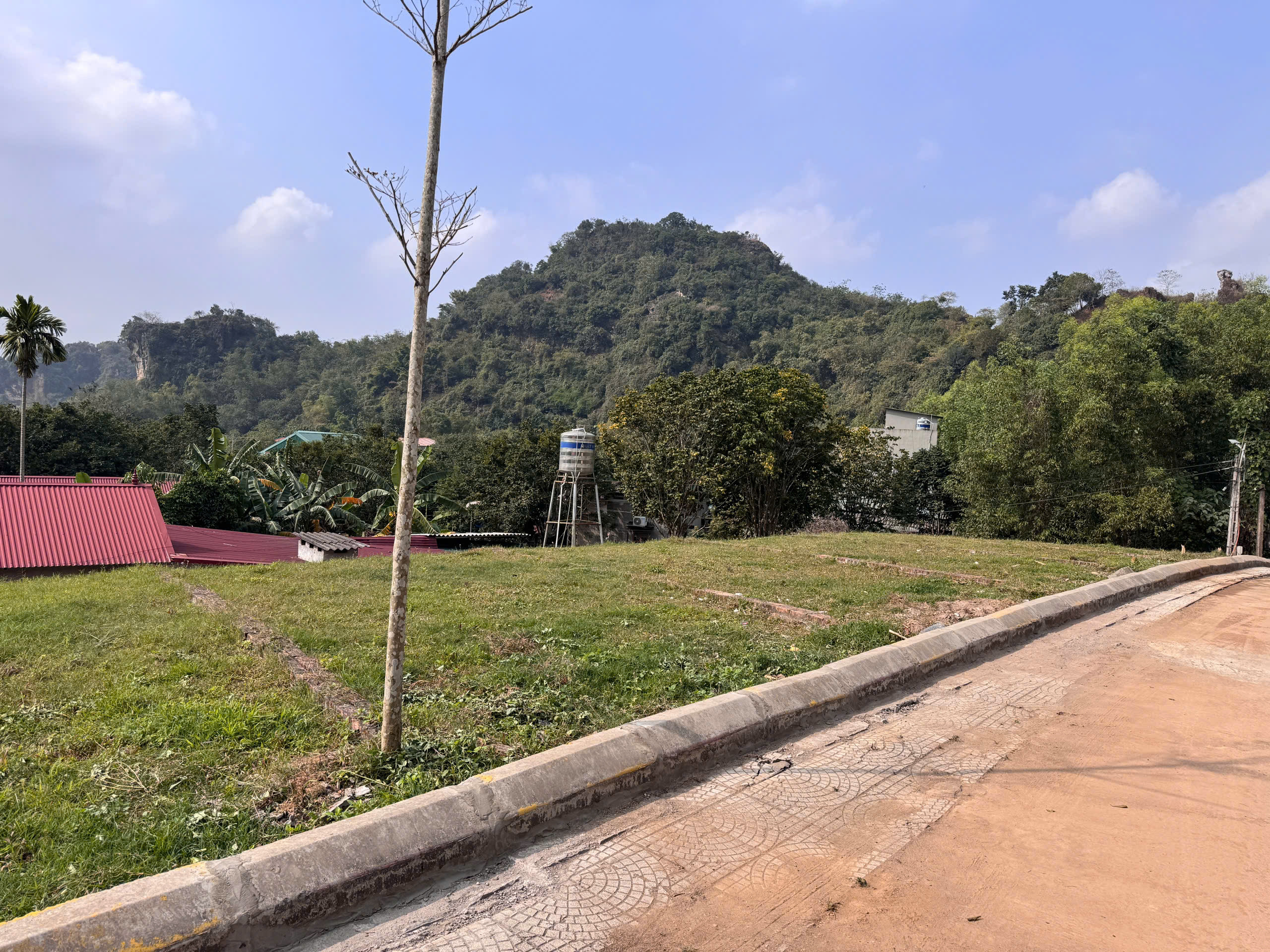 Giữ tiền thời điểm này, nên chọn đất ở đâu lh em Thảo để giữ tiền nhé