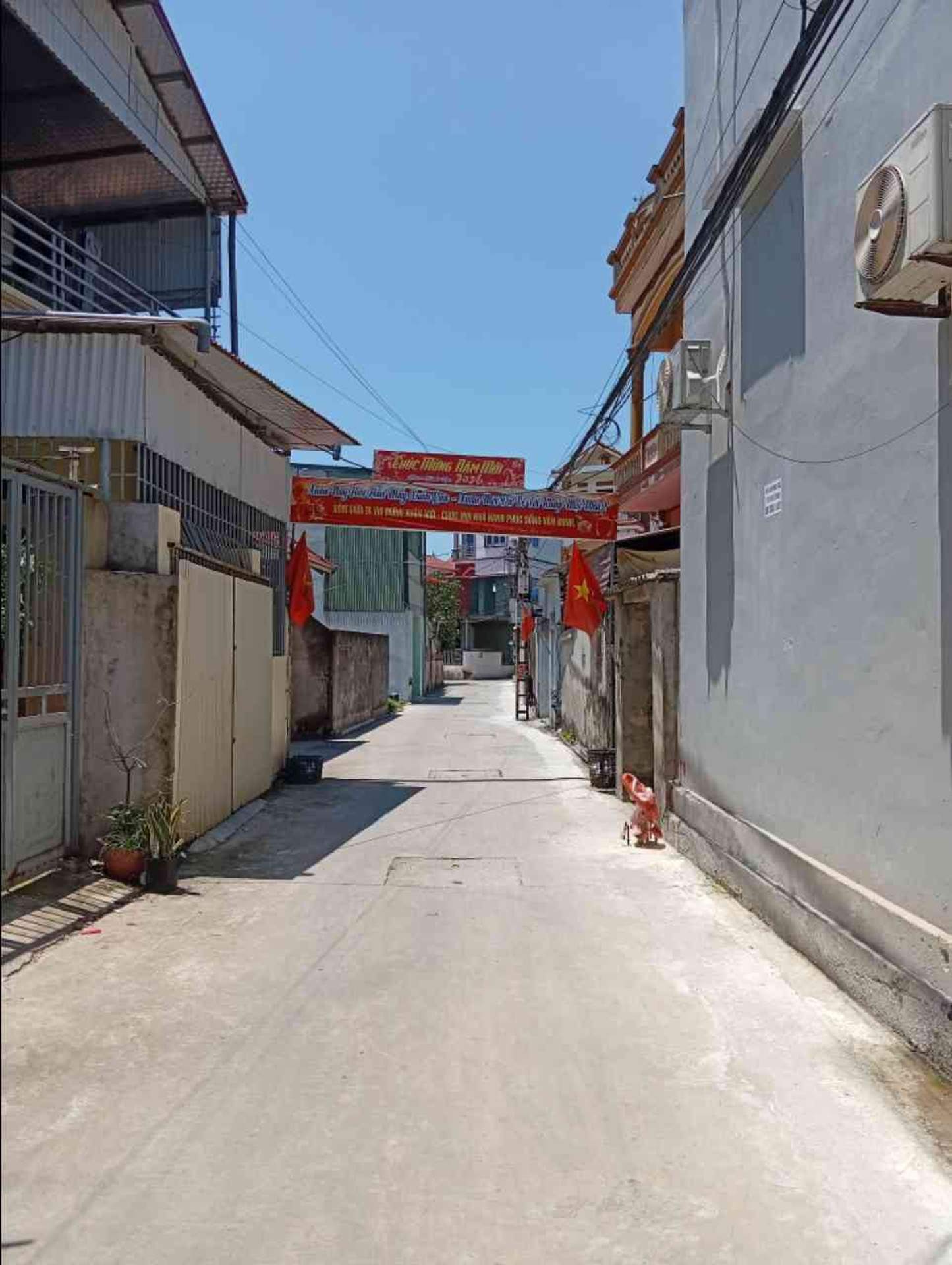 Hàng f0 Lương Tân Yên Trung Yên Phong ngõ ô tô kinh doanh sầm uất
