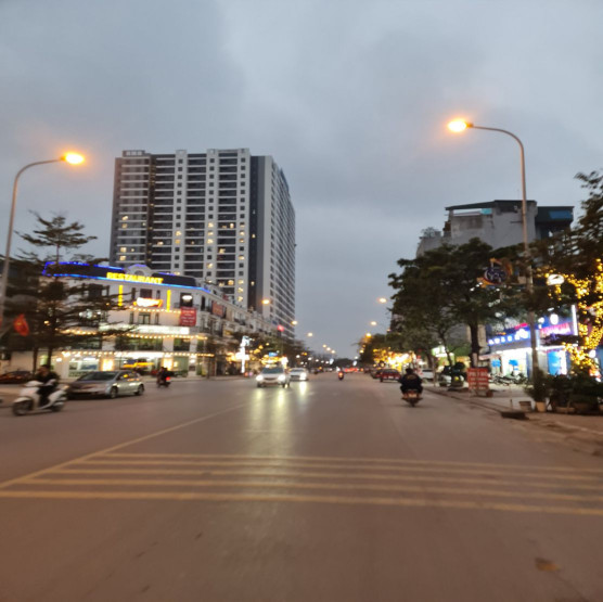 Trục chính chợ khu Ấp Đồn, khu công nghiệp Yên Phong, Bắc Ninh. 100m2 5 tỷ x. Lh 0989894845