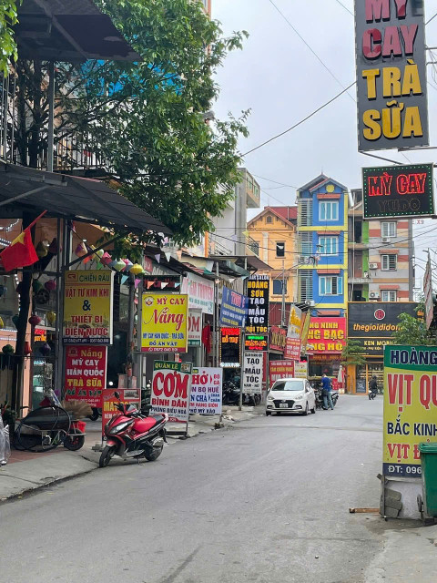 CHÍNH CHỦ CẦN TIỀN BÁN GẤP NHÀ MẶT ĐƯỜNG - VỊ TRÍ KINH DOANH SIÊU ĐẸP TẠI ẤP ĐỒN, YÊN PHONG, BẮC NINH