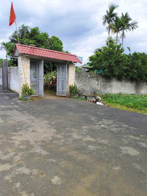 Đấy nhà ở cần bán