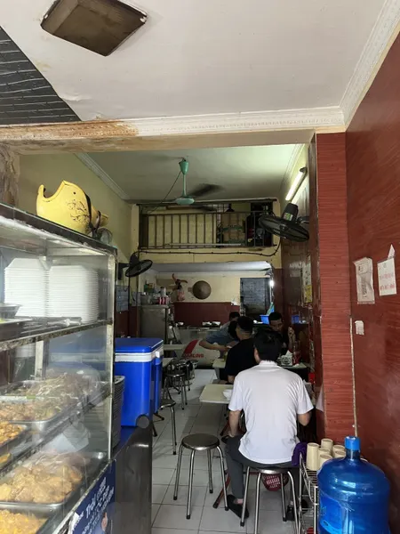 Bán nhà mặt phố  Nguyễn Tuân (Thanh Xuân) 30m, 2 tầng, mt 2.6m, giá 16 tỷ