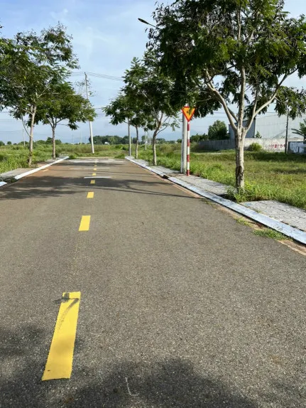 Bán đất 105m² ngang 5m giá 1.35 tỷ tại Xã An Ngãi Huyện Long Điền