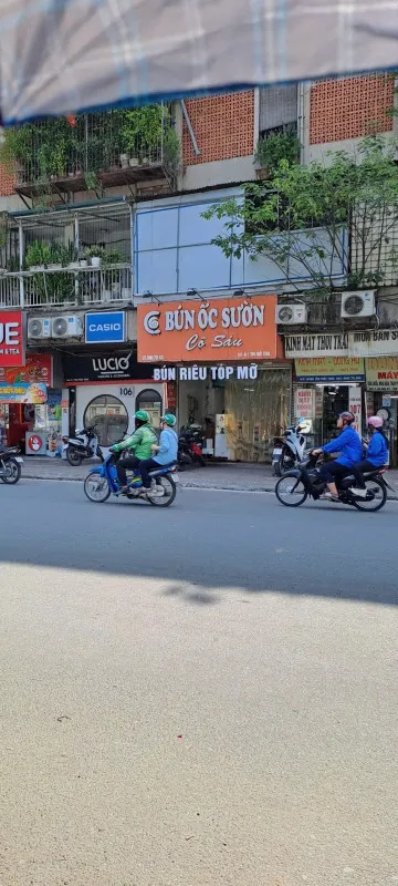 Bán nhà tập thể mặt phố Tôn Thất Tùng (Đống Đa) 51m, Tầng 1, mt 5m, giá 10.8 Tỷ