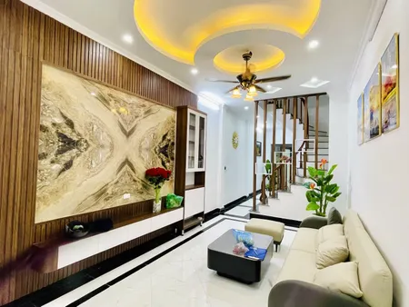 Bán nhà Chính Kinh (Thanh Xuân) 47/50mT2, 5 tầng, mt 3.5m, giá 9.85 tỷ