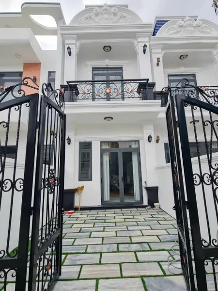 Bán Nhà trung tâm Tp.Thủ Dầu Một, cách Phạm Ngọc Thạch 80m