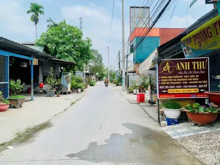 BÁN 117M2 - GIÁ CHỈ 1 TỶ 200TR - KẾ BÊN KHU CÔNG NGHIỆP TÂN ĐỨC- ĐỨC HÒA- LONG AN
