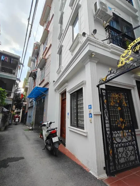 Bán nhà 5 tầng Full nội thất xịn khu ĐH Thành Đô