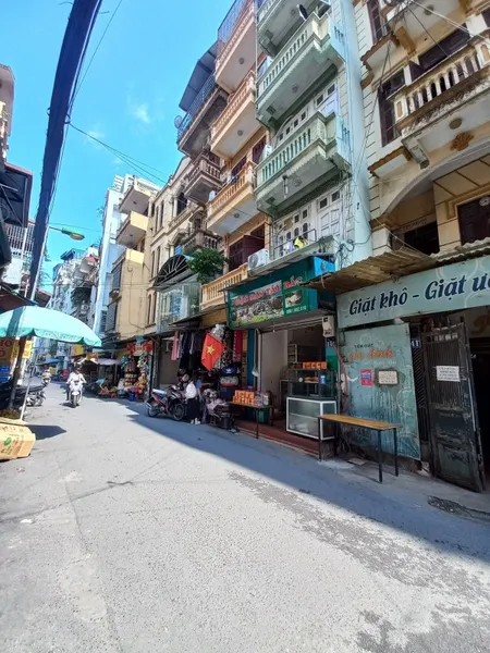 Bán nhà mặt phố Pháo Đài Láng 82m, 5 tầng, mt 4m, giá 32 tỷ