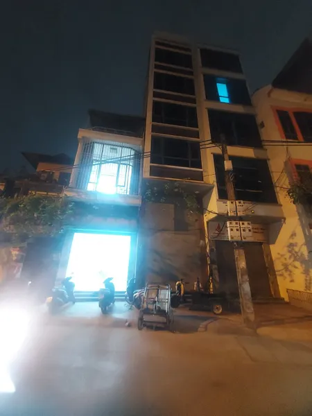 Bán nhà mặt phố Hoàng Văn Thái 65/73 m T1, 2 tầng, mt 3.8m, giá 25.7 tỷ