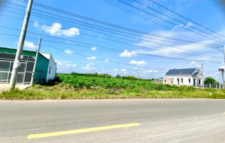 NỢ NGÂN HÀNG BÁN 2.290M2 ĐẤT NGAY KCN ĐÔNG CÔNG NHÂN LÀM VIỆC, SỔ HỒNG RIÊNG. GIÁ 160 TR