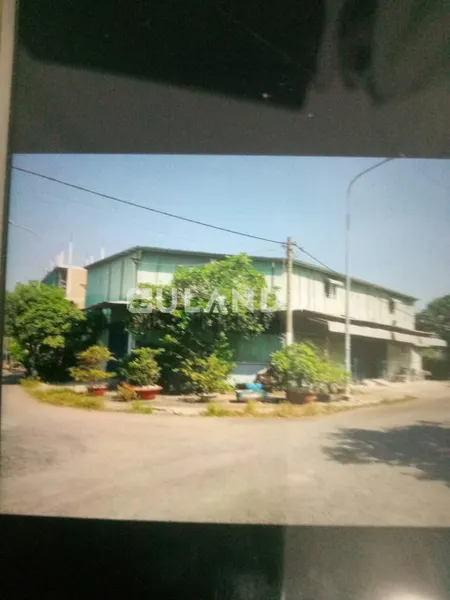 Bán xưởng 2MT góc đường Nguyễn Văn tạo