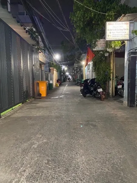 Bán nhà 3 Tầng Quận 7, HXH tặng thêm căn thứ 2, Không qui hoạch