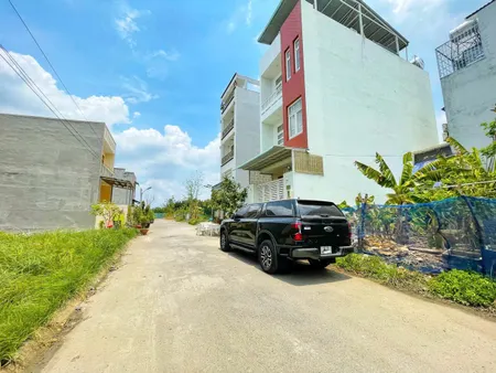 Bán đất đường Nguyễn Bình, gần ĐH Mở, 92m2, đường xe hơi 8m, xây tự do, giá 3.6 tỷ