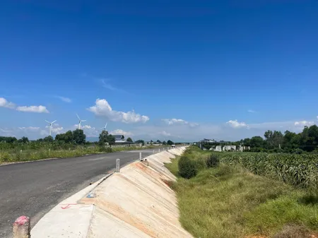 Bán lô đất giao lộ 719B và Hồn Dồ - lô góc rất đẹp hai mặt tiền 55 và 85m. LH: 0974090487