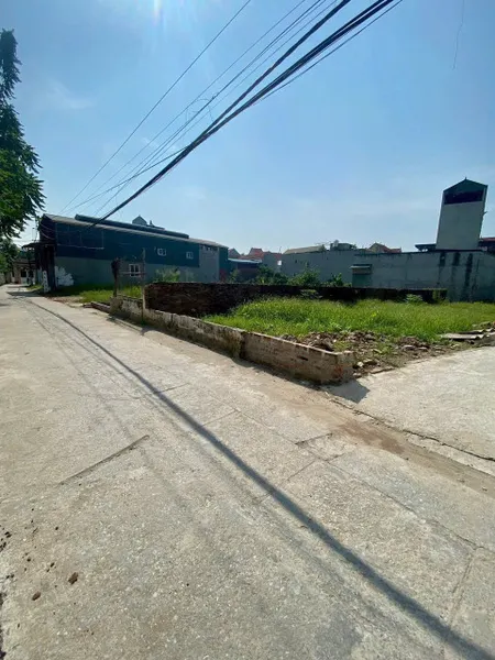 ĐẤT PHÂN LÔ THƯỢNG THỤY ĐỨC THƯỢNG 40M2 MT 4.5M cách 1 nhà ra trục chính ô tô tránh giá chỉ 3.x tỷ