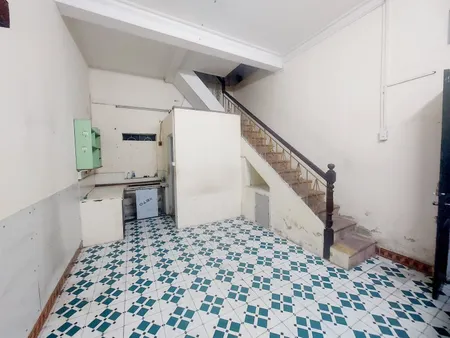 Bán nhà Tôn Thất Tùng (Đống Đa) 43m, 2 tầng, mt 7.5m, giá 5.98 tỷ