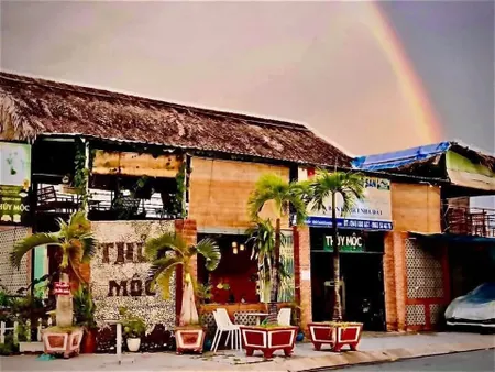 chính chủ cần sang nhượng gấp quán cafe đang KD đường tỉnh lộ 9 góc 2 mtien