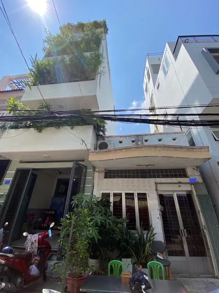 Nhà cấp 4 đường rộng 10m, Xây dựng tự do 5 Tầng, 65m2 thổ cư Quận 8 giáp Q1