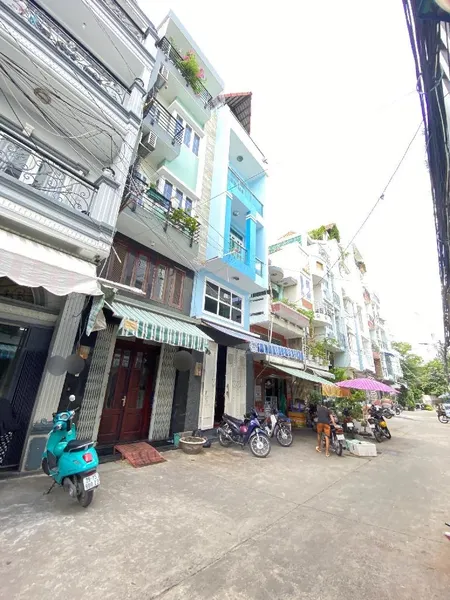 Nhà ĐẸP 5 Tầng kinh doanh cực sầm uất Quận 8, Xe hơi đậu cửa