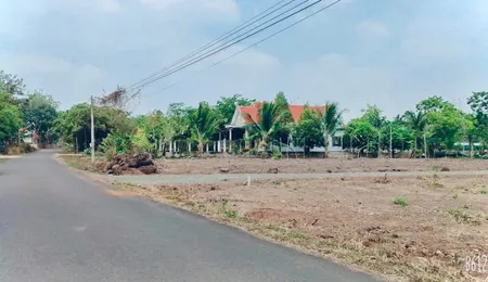 Bán 2 sào LÀM XƯỞNG(50x43=2.250m2)SHR, MTđường Số 7(xe container quay đầu)(Giá 949tr),KỀ KCN 550ha