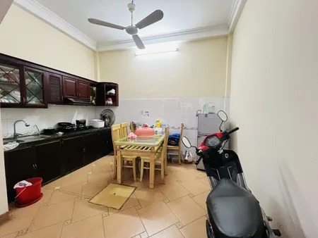 Bán nhà Gốc Đề (Hoàng Mai) 36/38m T2, 4 tầng, mt 4m, giá 6.35 tỷ