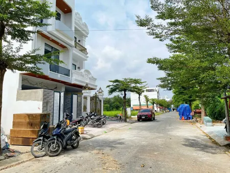 NGỘP BÁN ĐẤT LÊ VĂN LƯƠNG, PHƯỚC KIỂN GẦN QUẬN 7, 85M2, HXH, GIÁ 3.85 TỶ