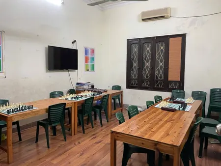 Bán nhà Tam Khương (Đống Đa) 80/86m, 4  tầng, mt 1.5/8m, giá 13.8 tỷ