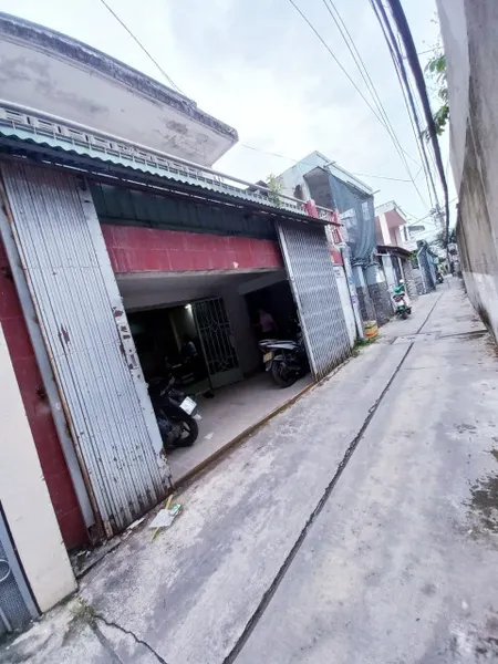 Nhà 2 tầng ngang khủng 6m Nở Hậu, xây dựng tự do Quận 8, gần 100m2 thổ cư