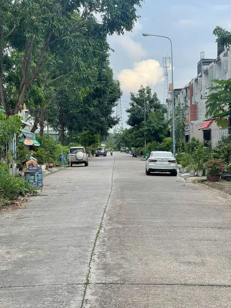 Bán lô đất khu dân cư Thới Bến Cát BD gần bên trương đai học Việt Đức.