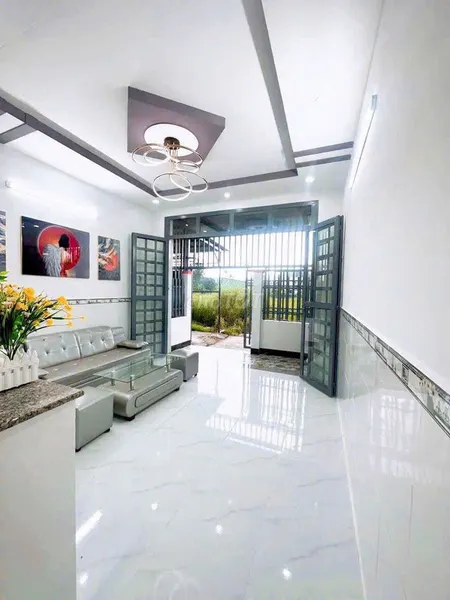 Bán nhà sổ hồng riêng gần cây xăng tân kim