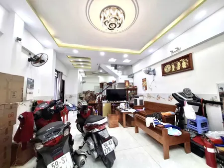 🔥 Giảm 100tr! Nhà 2 tầng 81m², Lô góc, Đ.6m – Quang Trung QV