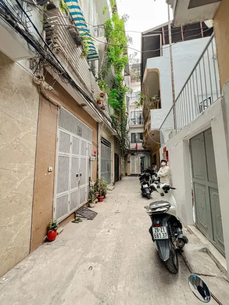 Bán nhà Tô Vĩnh Diện (Thanh Xuân) 39m, 5 tầng, mt 3.5m, giá 9.85 tỷ