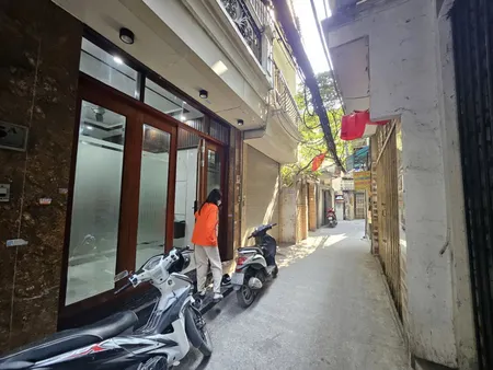 Bán nhà Gốc Đề (Hoàng Mai) 46m, 5 tầng, mt 3.4m, giá 9.5 tỷ