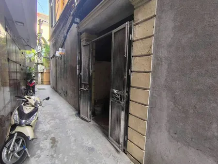 Bán nhà Nghi Tàm (Tây Hồ) 63m, 3 tầng, mt 11.7m, giá 8 tỷ (có thương lượng)