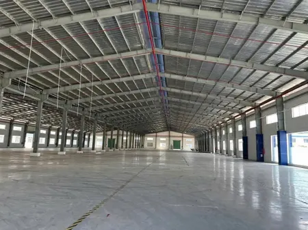 KM : Xưởng 15.000m² Cho Thuê Ở Tân Uyên Bình Dương  - Xưởng mới 100% bàn giao ngay - Tổng diện tích đất = 23.000m² - Diện tích nhà xưởng = 15.000m² - Văn phòng xây dựng ngoài xưởng lầu trệt = 400m² - Pccc tự động có nghiệm thu, Giấy tờ pháp lý đầy đủ  - B