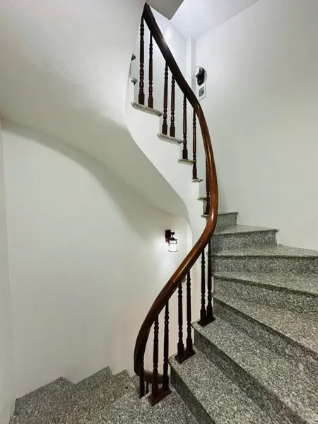 Bán nhà Nguyễn Văn Trỗi (Thanh Xuân) 23/25m, 6 tầng, mt 3.85m, giá 5.98 tỷ