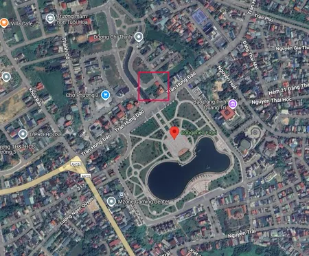 Bán đất 1 lô duy nhất 9x18m đối diện Công viên Fidel - Đông Hà