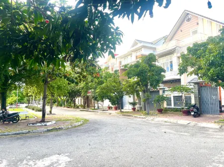 CẦN BÁN NHÀ KHU LIÊN KẾ ĐỒI 2 - PHƯỜNG 10