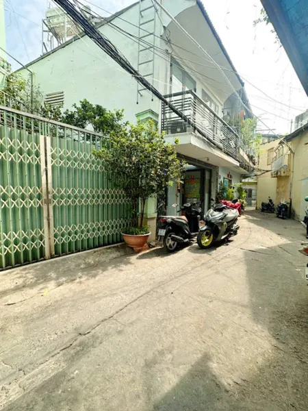 NHẬN NHIỀU ƯU ĐÃI ( TẶNG NỘI THẤT..) GIÁP Q1 XVNT