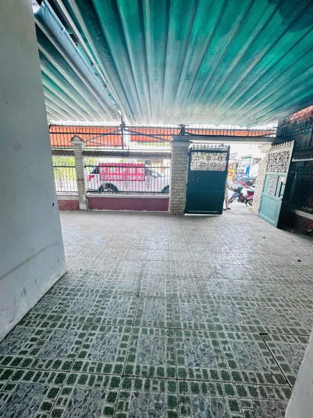 Bán nhà mặt tiền Dương Công Khi, 10x22m, giá 8 tỷ