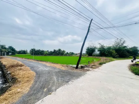 Tuân Thừa Ninh Bình 
🌈 Đất gần trung tâm Thị Xã Ninh Hòa 
+Vị trí : Tuân Thừa - Ninh Bình 🌈
+ Giá chỉ từ  499tr
+ DT : 122m2 ( Full thổ cư) 
+ Ngang 5,5m 
+ Đường bê tông , ngay khu dân cư , đầy đủ tiện ích dân sinh ....
+  Bao sổ sang tên thuế phí