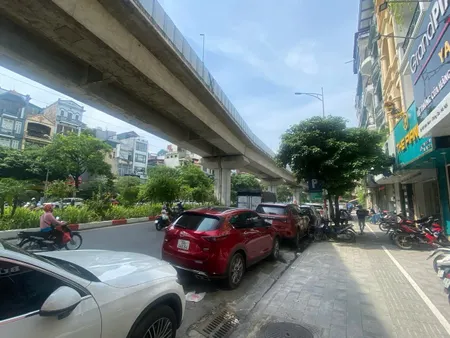 Bán nhà mặt phố Hào Nam (Đống Đa) 47/55mT2, 6 tầng, mt 4.3m, giá 33 tỷ