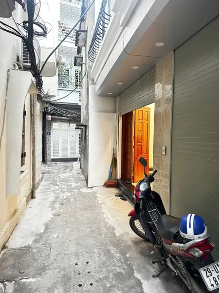 Bán nhà La Thành (Đống Đa) 37m, 5 tầng, mt 3.5m, giá 8.8 tỷ