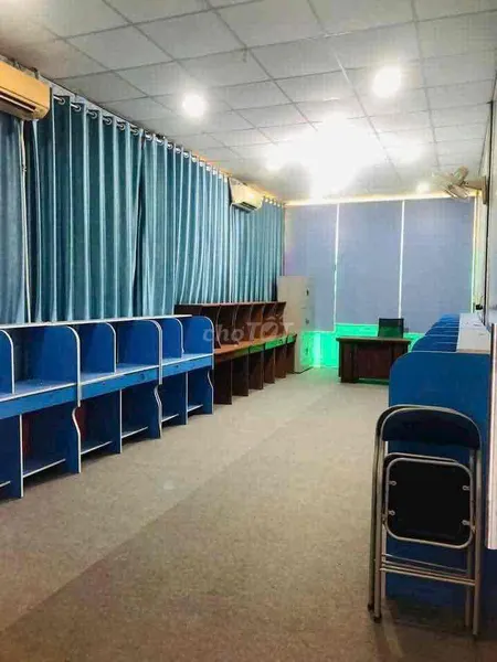 Cần cho thuê văn phòng và mặt bằng kinh doanh gần chợ bệnh viện