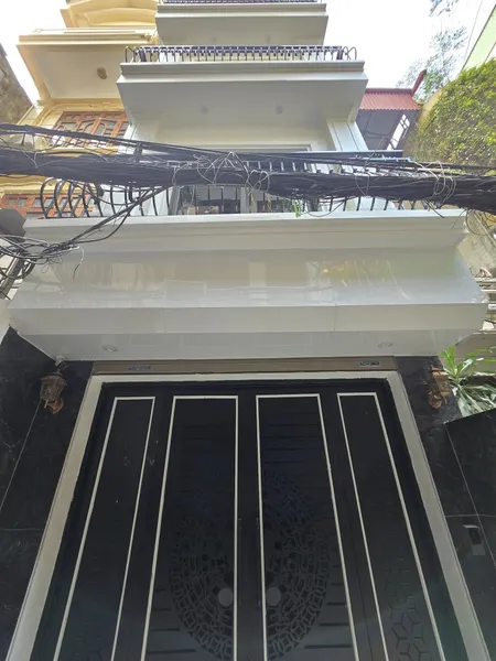 BÁN NHÀ NGÕ 120 ĐƯỜNG YÊN LÃNG. 55M2 - 5 TẦNG MỚI. THANG MÁY.