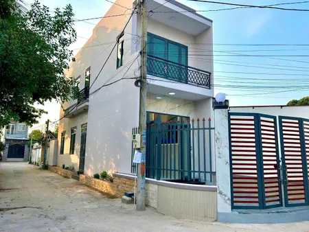 Nhà hẻm góc 2mt xã Tân Thạnh Đông, Củ Chi dt 88m2 1 lầu 3pn 2wc giá 2,8 tỷ