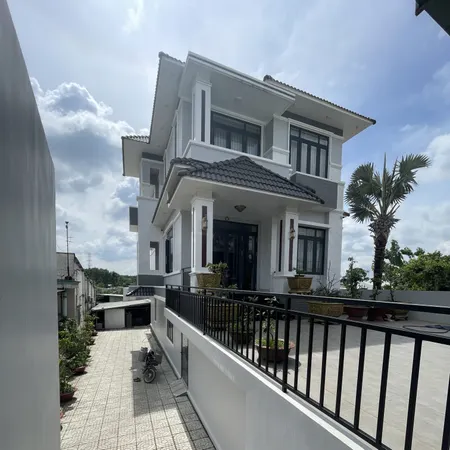 CHÍNH CHỦ BÁN ĐẤT KÈM NHÀ DIỆN TÍCH RỘNG LÊN ĐẾN 1.751m2 MẶT TIỀN QL51