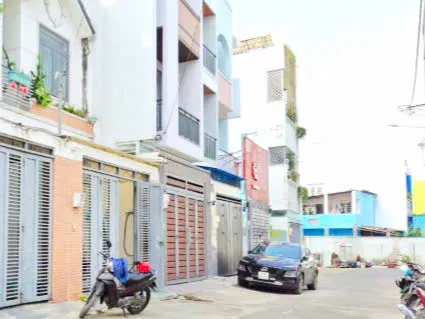 Nhà Bán Cực Hot, giá cực tốt Trường Thọ, khu dân trí cao, sạch sẽ thông thoáng hẻm oto Đặng Văn Bi Thủ Đức