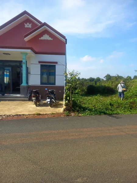 View.mặt tiền kdc 860 m2 cần bán